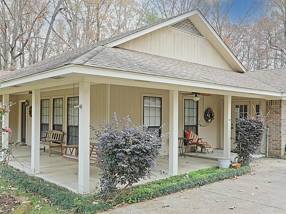 3rd image of 6701 Country Ln