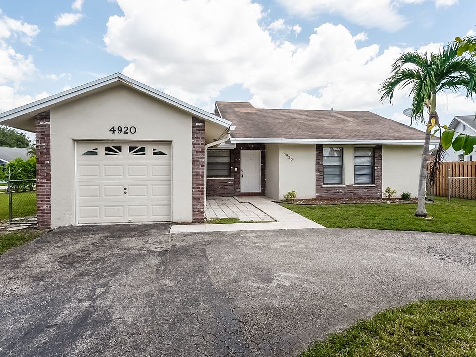 1st image of 4920 NW 92nd Ave