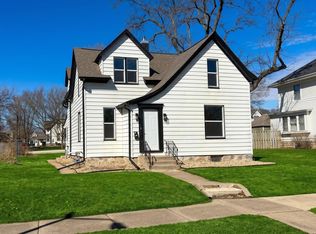 1821 Clay St, Cedar Falls, IA 50613
