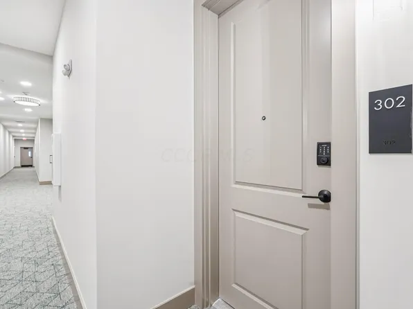 2867 Kobuk Dr Unit 302, Columbus, OH 43228