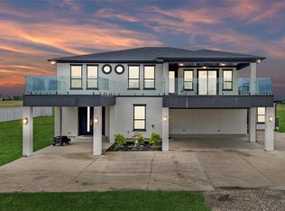 1053 Sedalia Rd, Van Alstyne, TX 75495