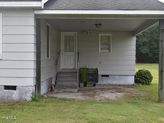 3rd image of 1900 Clarks Road