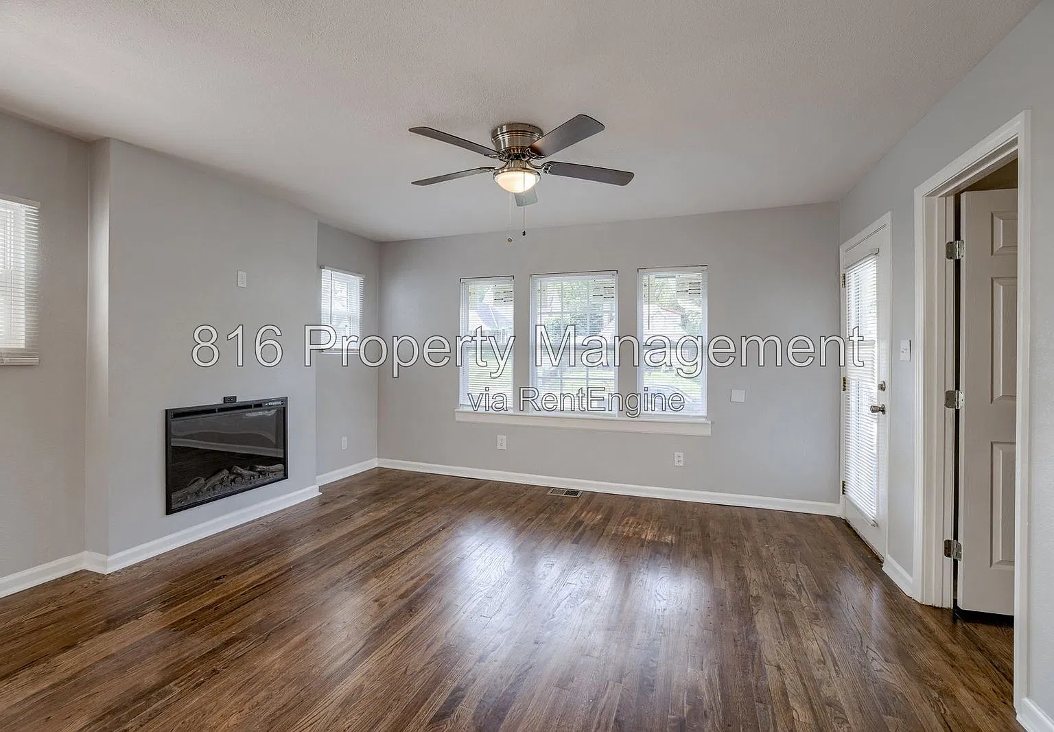 2 bed, 1.0 bath, 852 sqft, $1,105 — Photo 4