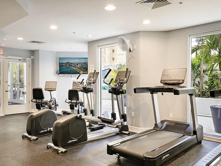255 Evernia St #1115 — Photo 35