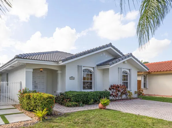 10360 SW 22nd St, Miami, FL 33165
