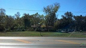 1st image of 722 Crockett St