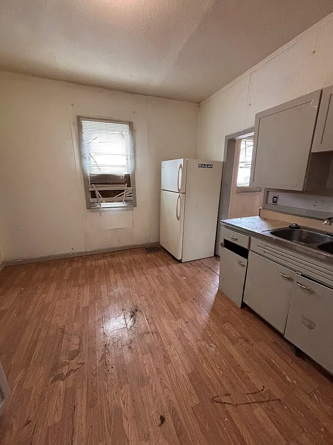 2 bed, 666 sqft, $700 — Photo 4