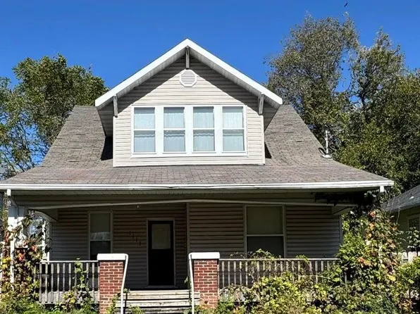 1111 W Walnut Street, Springfield, MO 65806