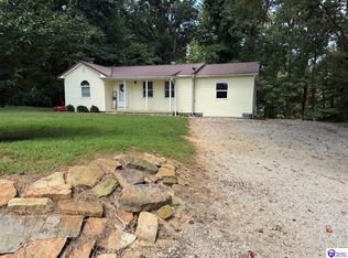 360 Givens Ln, Eastview, KY 42732