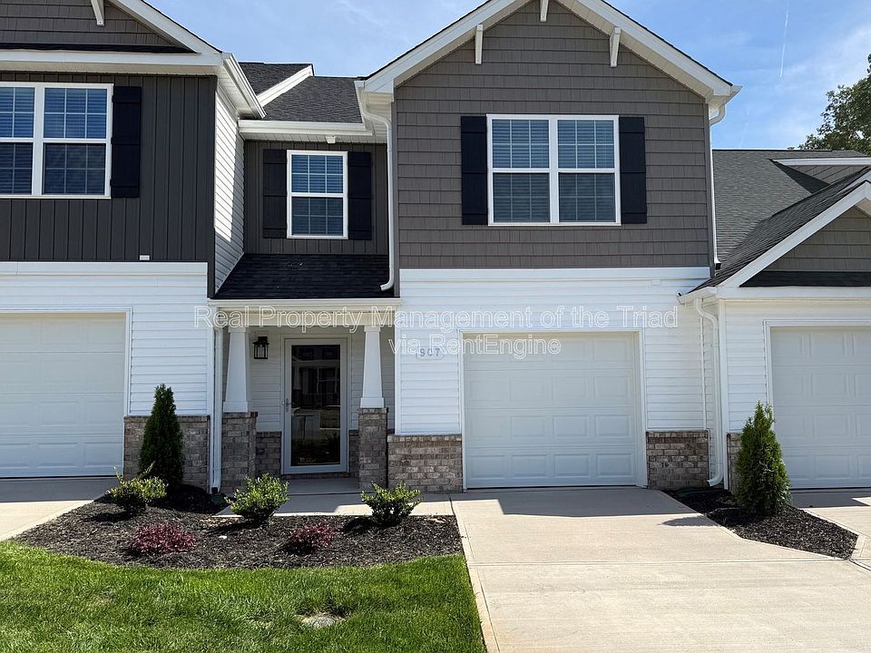 1st image of 907 Elderberry Way