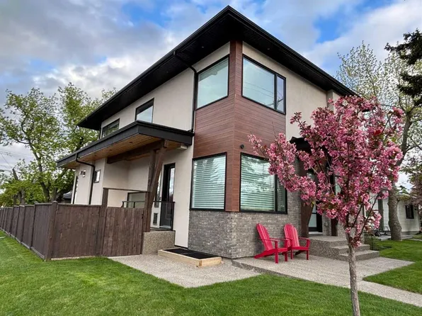 3902 W 19th St SW, Calgary, AB T2T 4X9