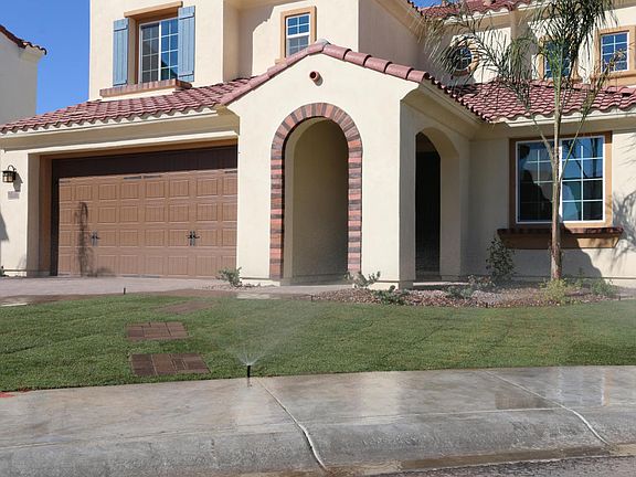 3rd image of 2332 W Desert Broom Pl