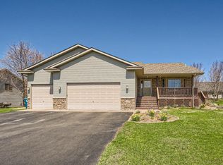 5196 200th St N, Forest Lake, MN 55025