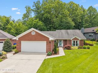 14 Bellhaven Ln, Oak Ridge, TN 37830