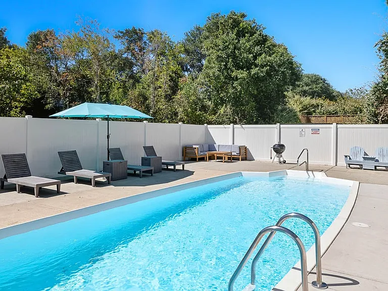 750 Sea Horse Ct — Photo 8