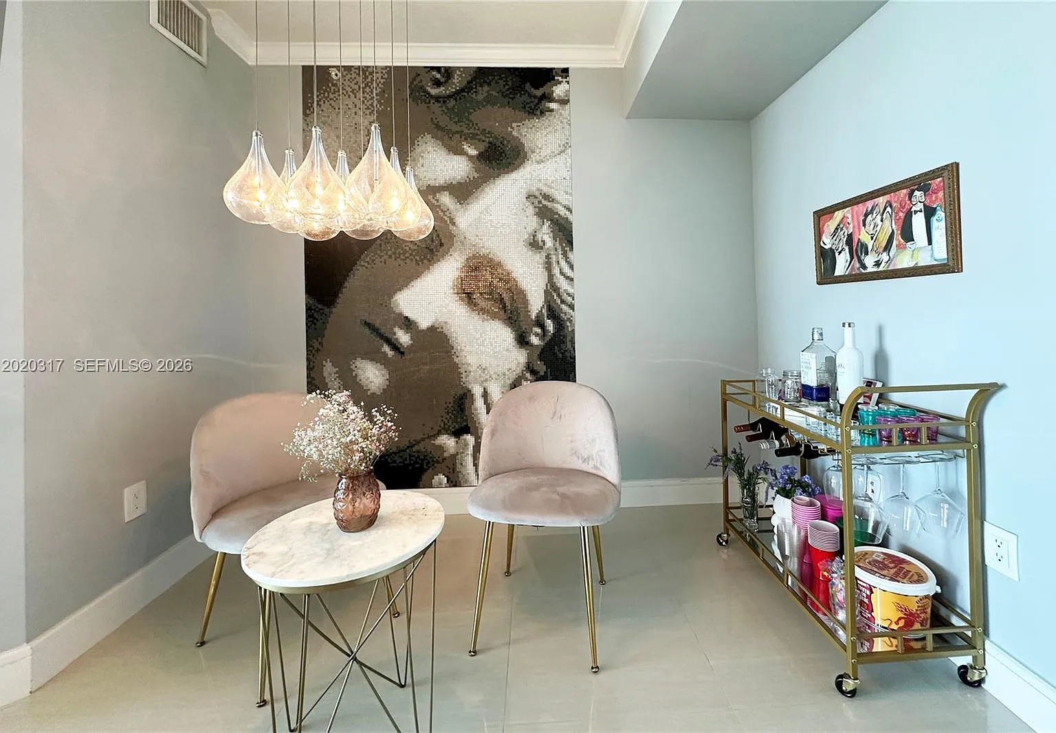 Cite Condo — Photo 3