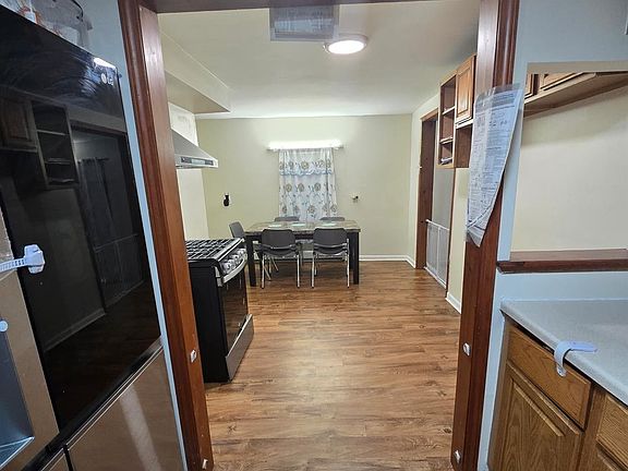 5th image of 13801 Frazho Rd