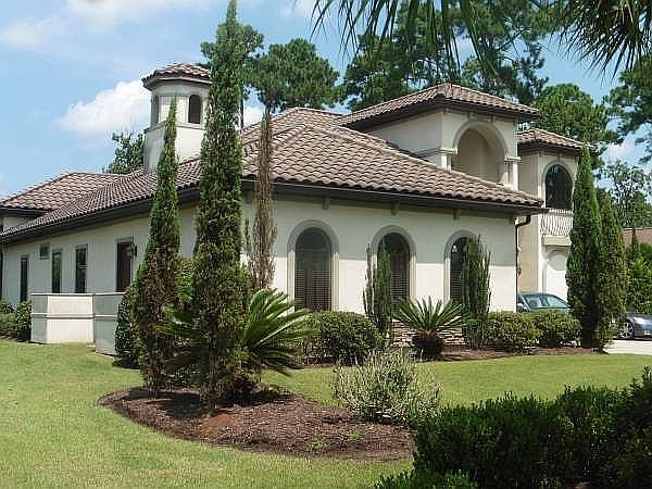 1st image of 611 Chamberlin Rd