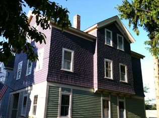 9 Carol Ct, Providence, RI 02907