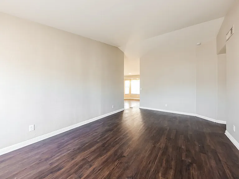 6634 W Pima St — Photo 3