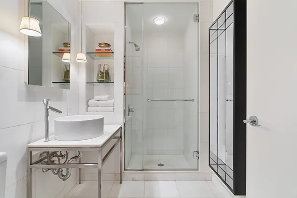 Rented by Compass | media 23