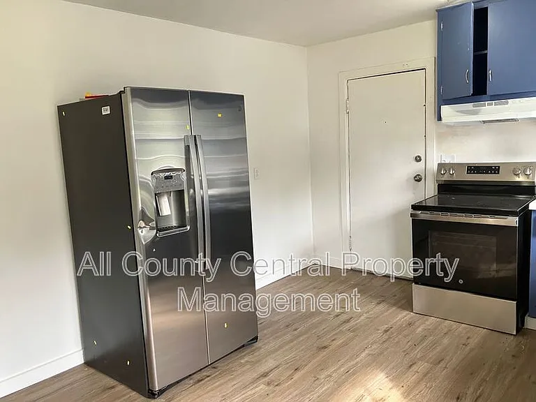 2304 Eufaula Ave — Photo 6