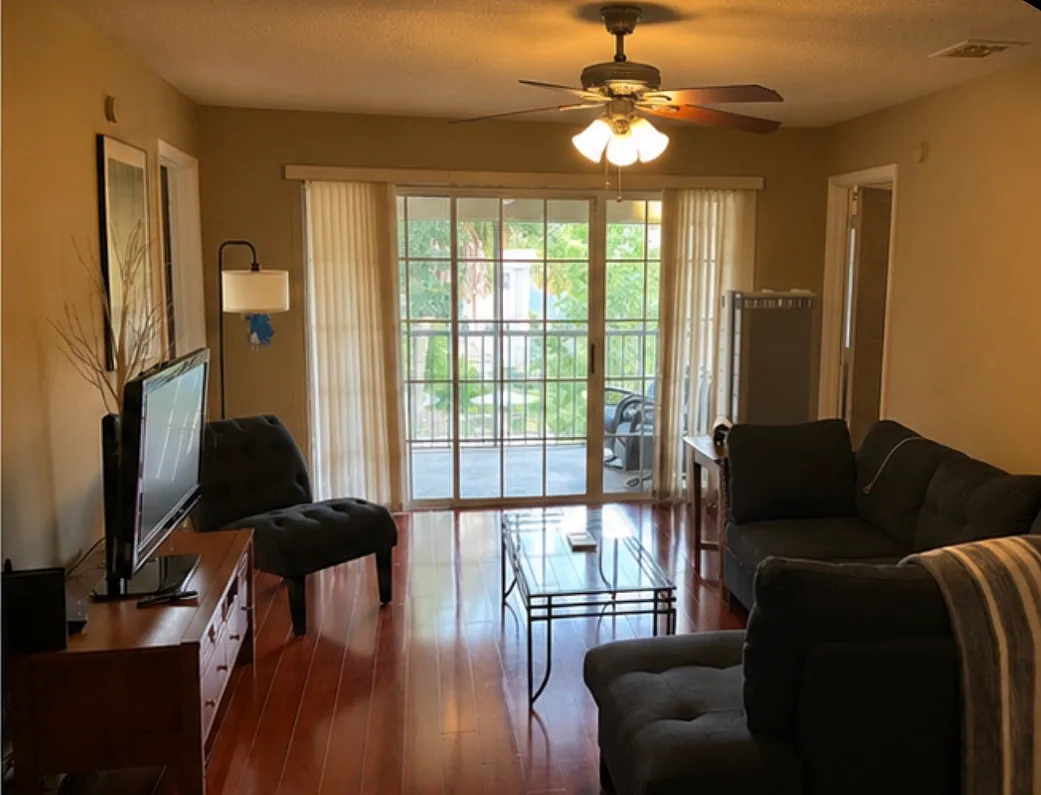 6310 Bayhill Ln — Photo 2