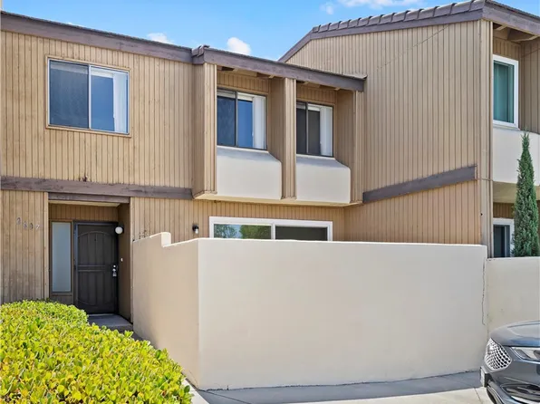 1381 S Walnut St Unit 2607, Anaheim, CA 92802