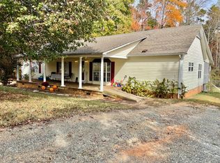 2069 Grubby Rd, Halifax, VA 24558