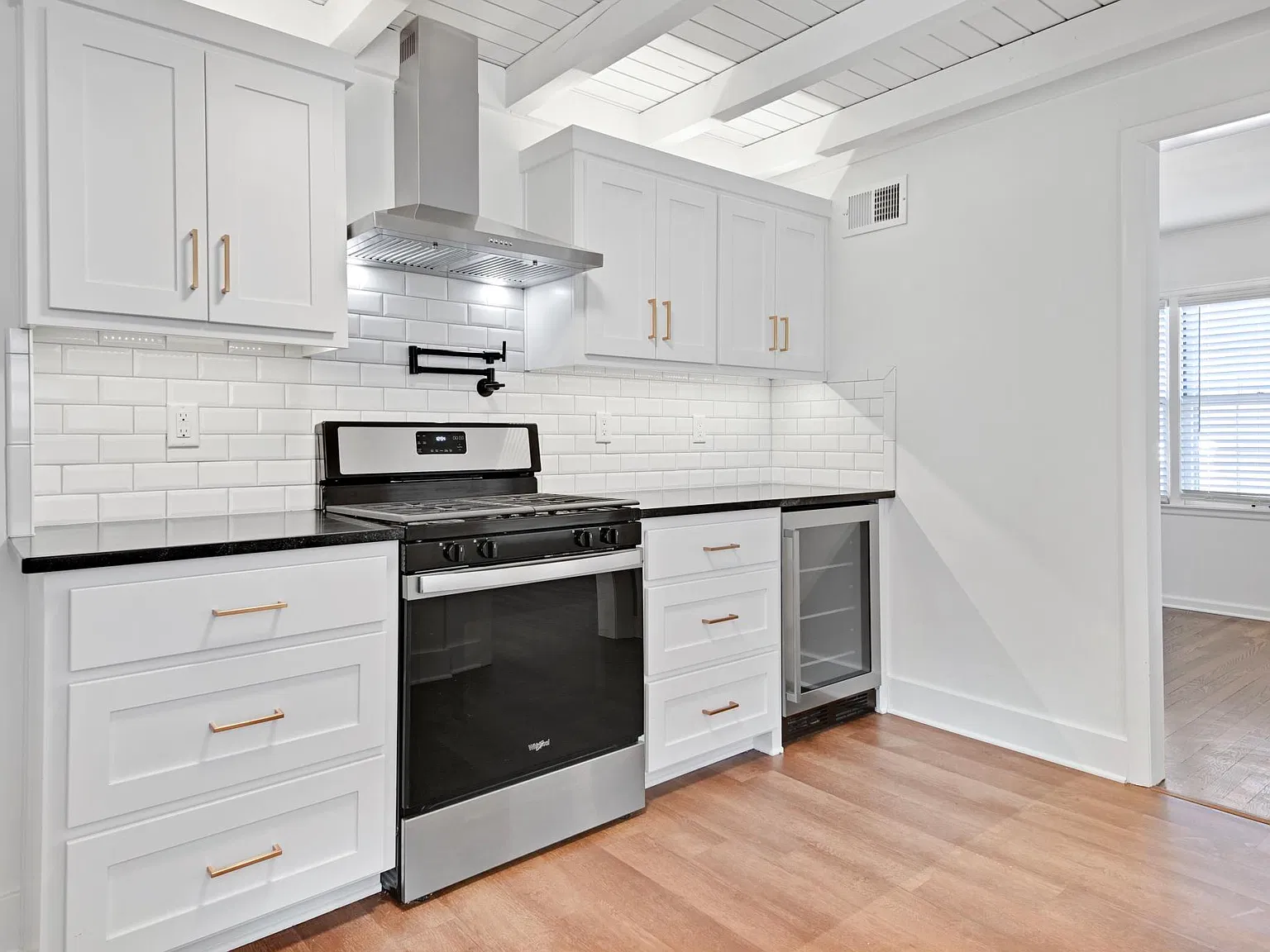 5021 Belinder Ave — Photo 2