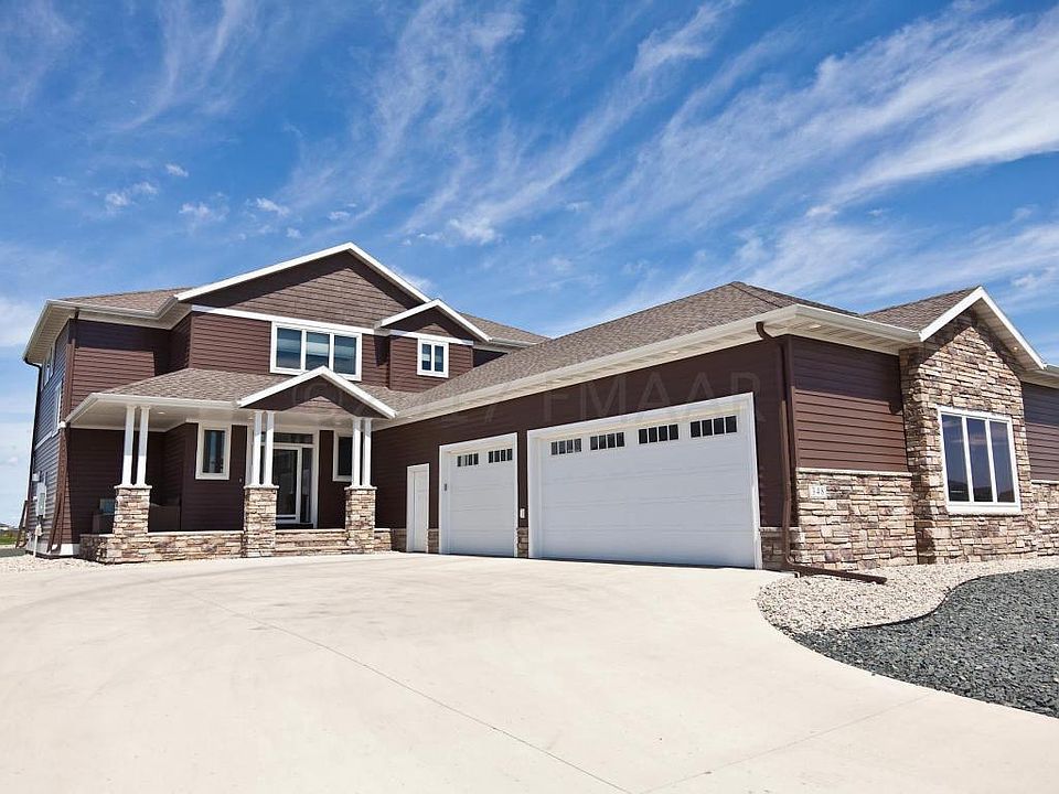 1st image of 348 36th Ave E