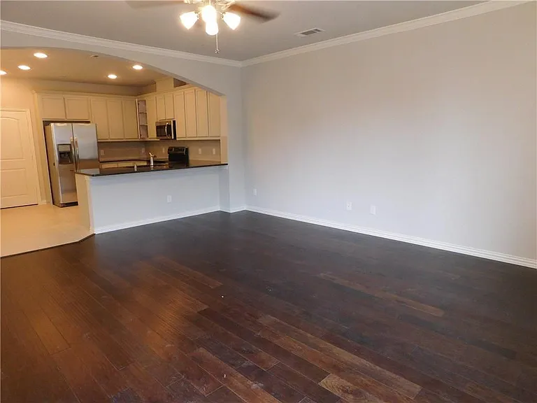 2555 Adam Ln — Photo 18