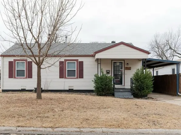 306 E Grumman Dr, Midwest City, OK 73110