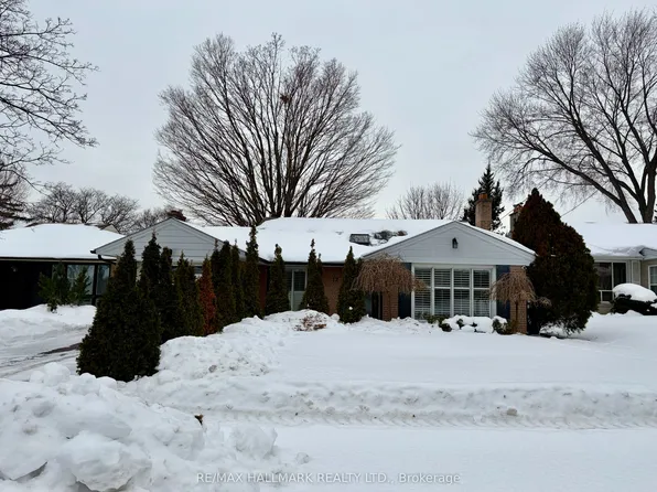 12 Sweetland Rd, Toronto, ON M9P 3K9