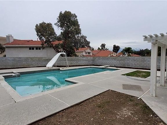3rd image of 15482 Quiet Oak Dr