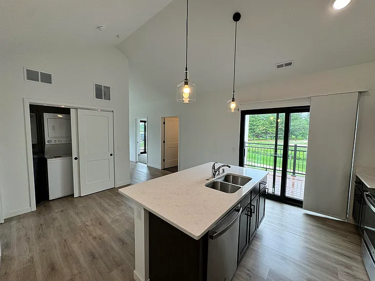 5411 Bashford St #203 — Photo 18