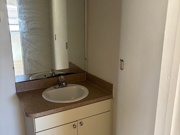 5th image of 2018 Balfour Cir