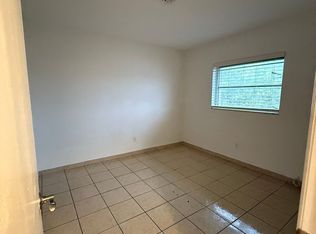 890 NW 39 St, Oakland Park, FL 33309