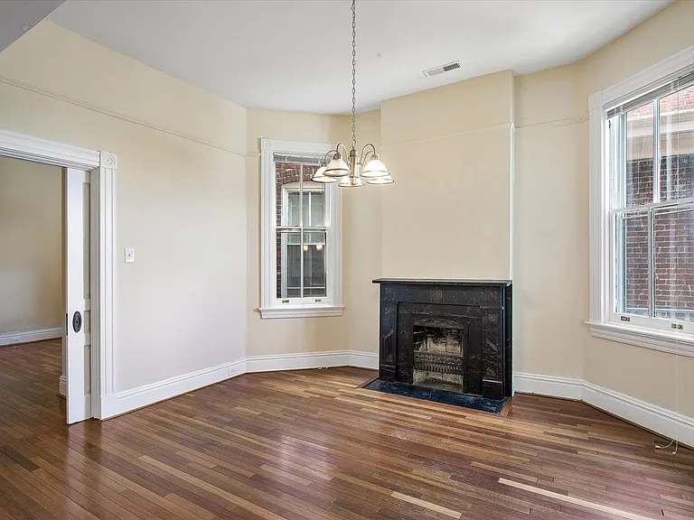 1918 Princess Anne Ave — Photo 11
