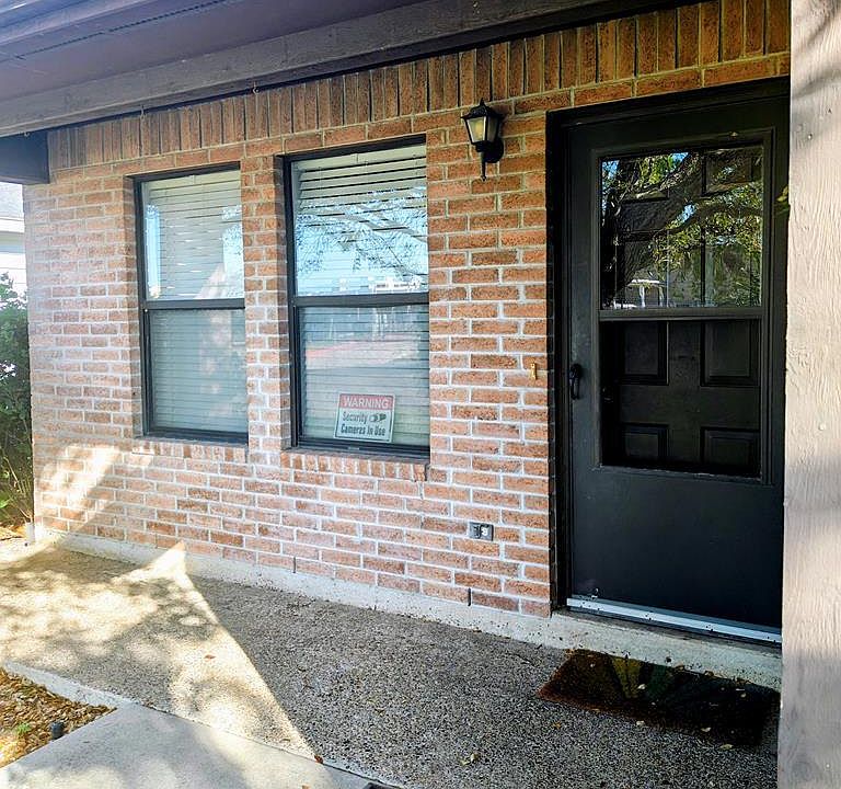 1st image of 1000 Camelot Dr APT 6251