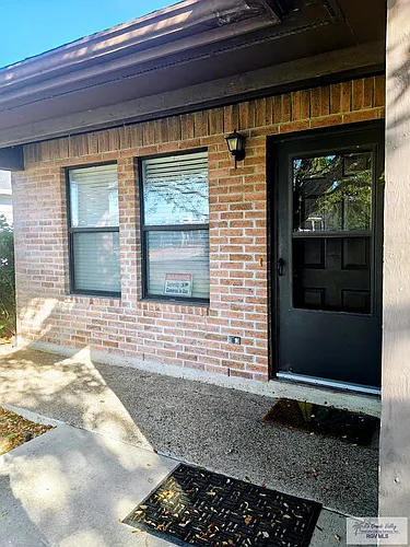 1000 Camelot Dr Photo 1
