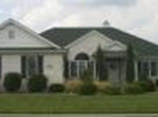 8412 Queensridge Dr, Monclova, OH 43542