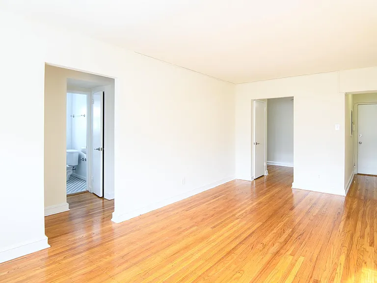 353 W Mount Airy Ave — Photo 19
