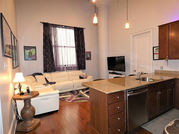 4th image of 1201 Canal St Floor 258-2