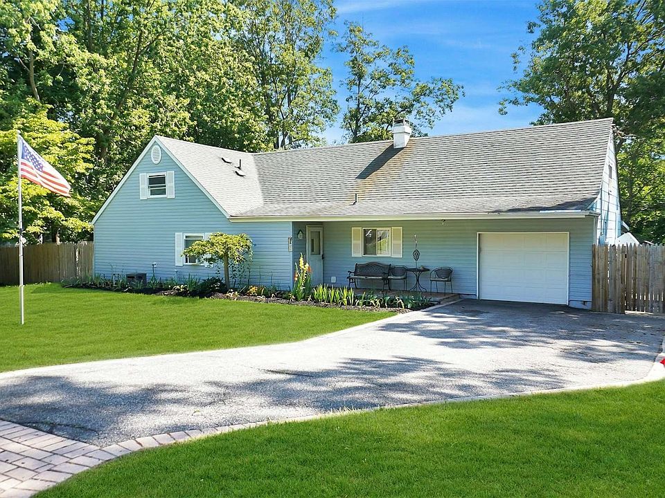 1st image of 29 Campus Ln