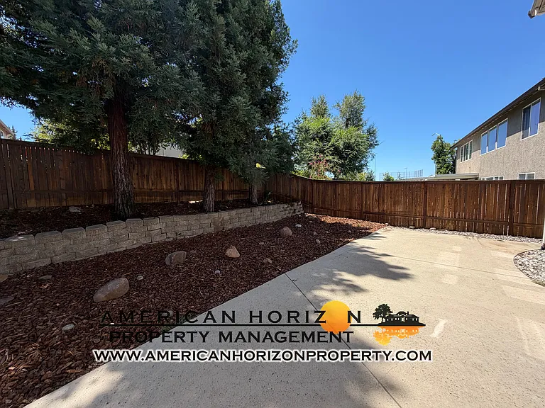 6408 Ivy Glen Way — Photo 19