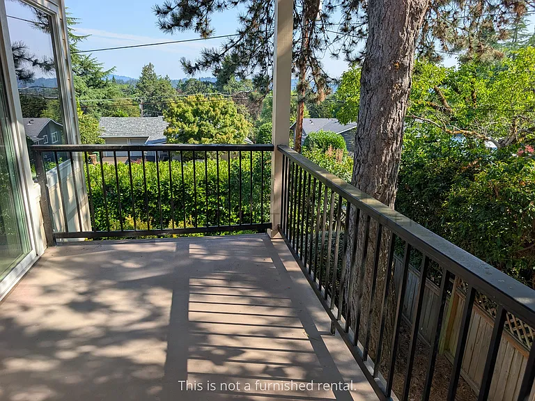 1480 Hemlock St — Photo 5