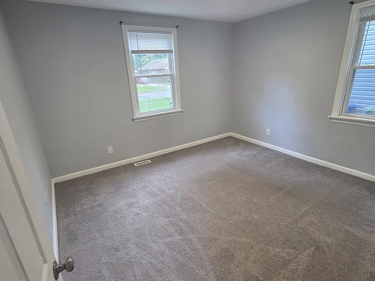 1359 Strand St #A — Photo 16