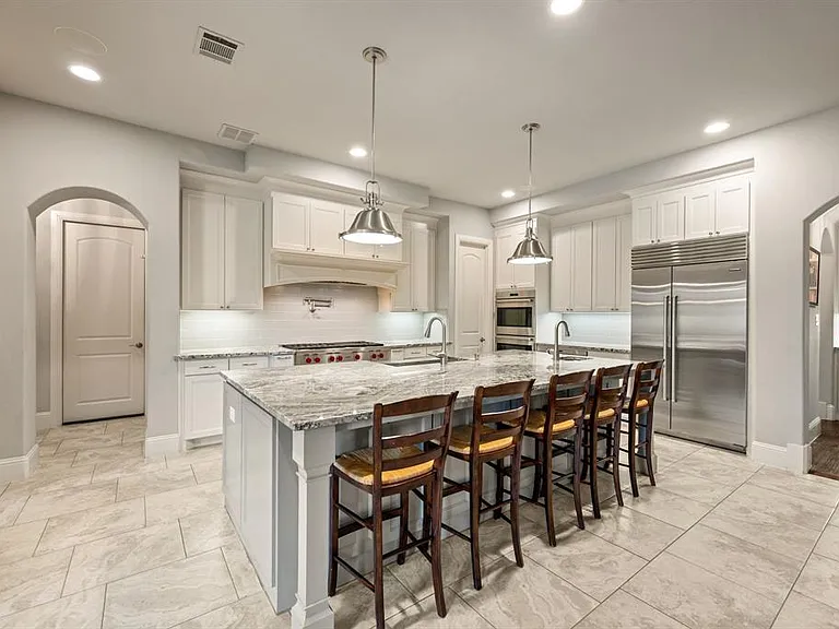 908 Lake Carillon Ln — Photo 14