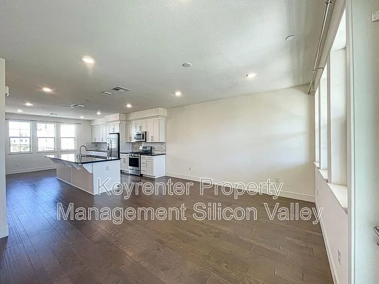 37549 Willow St — Photo 13